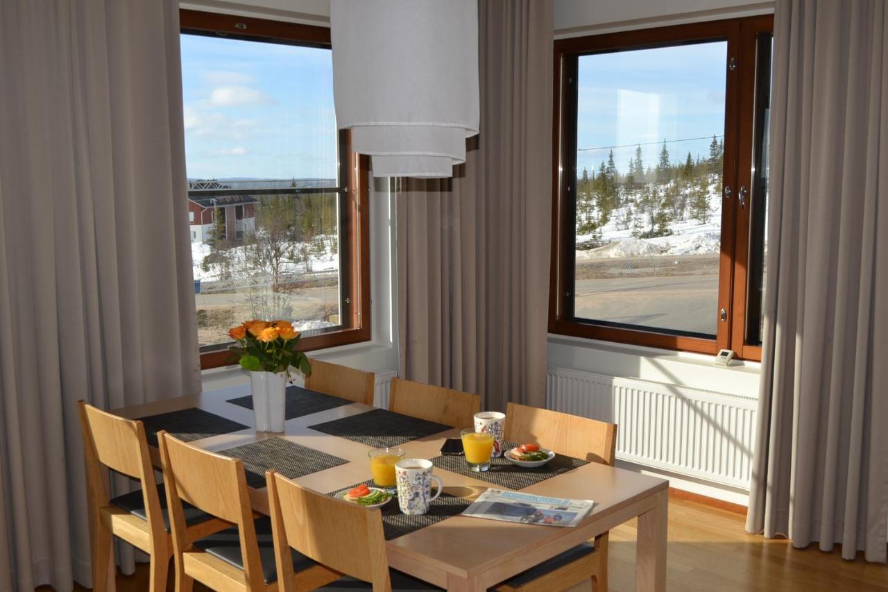 Yllaes Chalets A9206 Talvikaudelle 25-26 Hinta Sisaeltaeae 2Kpl Hissilippuja! Ylläsjärvi Exterior foto